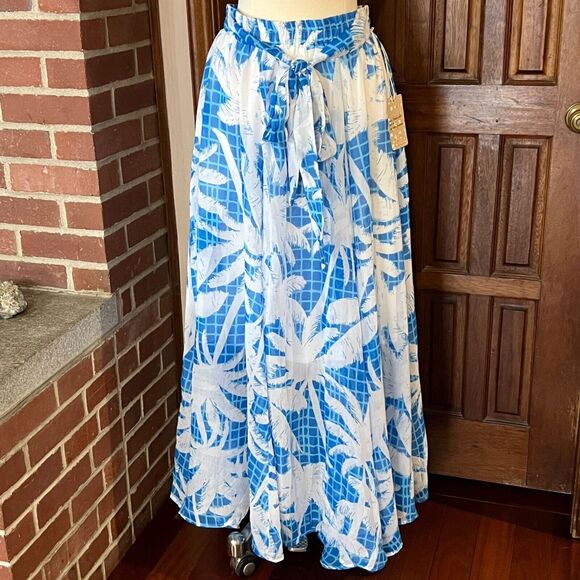 Maxi Skirt in Blue and White Floral Women's Medium NWT - Picture 1 of 6
